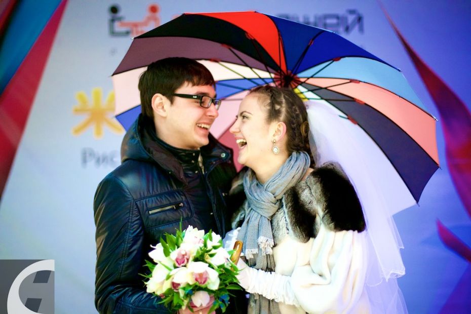 Photographer for the wedding. Under the umbrella wedding. Фотограф на свадьбу. Под свадебным зонтом.